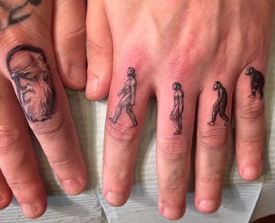 Les 100 plus beaux tatouages de doigts 17 Les 100 plus beaux tatouages de doigts 17