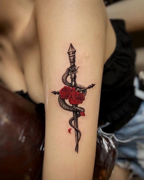 50 idées de tatouage serpent pour femme 37 50 idées de tatouage serpent pour femme 37