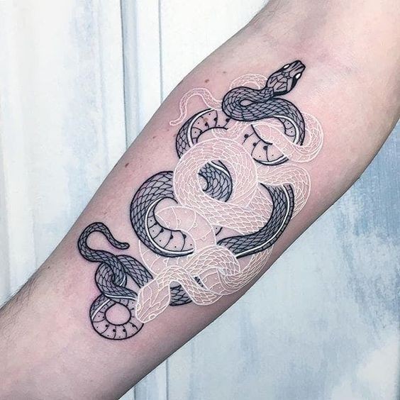 50 idées de tatouage serpent pour femme 48 50 idées de tatouage serpent pour femme 48