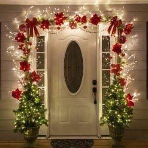 23 idées pour décorer votre entrée à Noël 5 23 idées pour décorer votre entrée à Noël 5