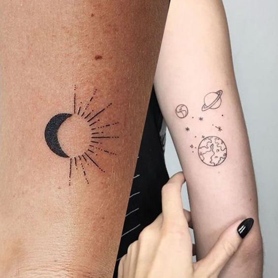 100 idées de tatouages lune pour femme 6