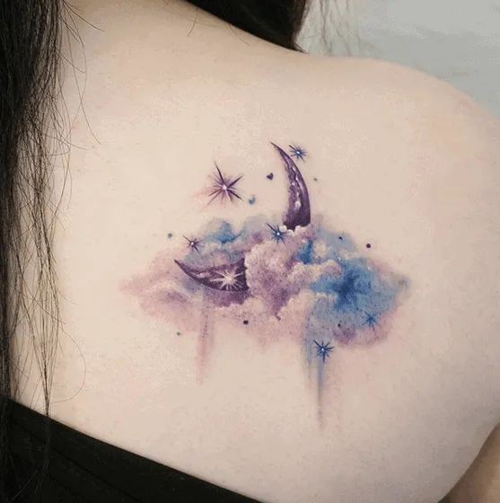 100 idées de tatouages lune pour femme 86