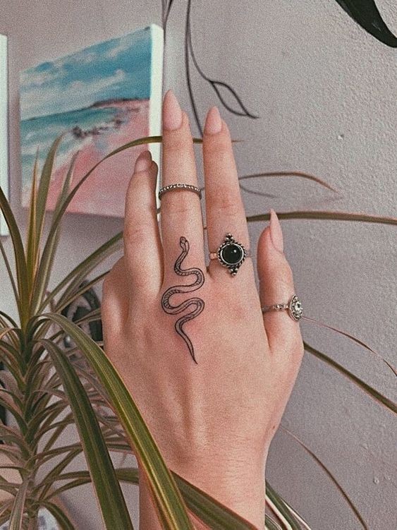 100 styles de tatouages originaux pour femme 87 100 styles de tatouages originaux pour femme 87