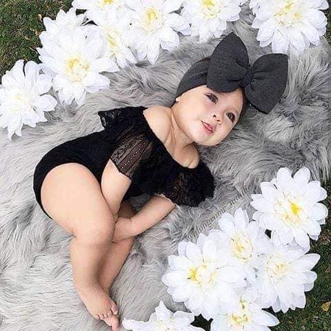 14 jolies idées de séances photos pour un bébé fille 4