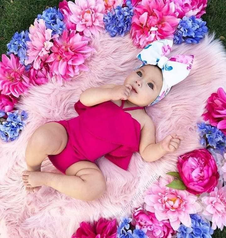 14 jolies idées de séances photos pour un bébé fille 10