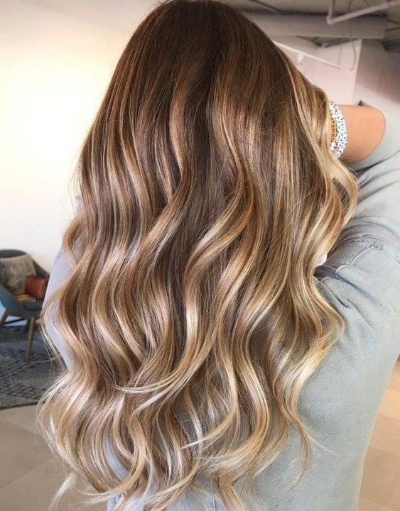 Les 29 plus beaux balayages chocolat sur cheveux noir 15 Les 29 plus beaux balayages chocolat sur cheveux noir 15