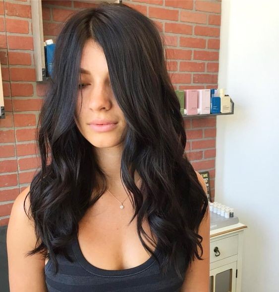 Les 29 plus beaux balayages chocolat sur cheveux noir 27 Les 29 plus beaux balayages chocolat sur cheveux noir 27
