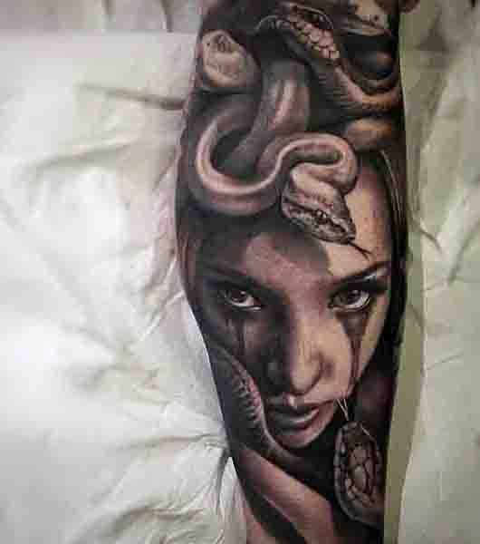 100 top idées de tatouages serpents 11