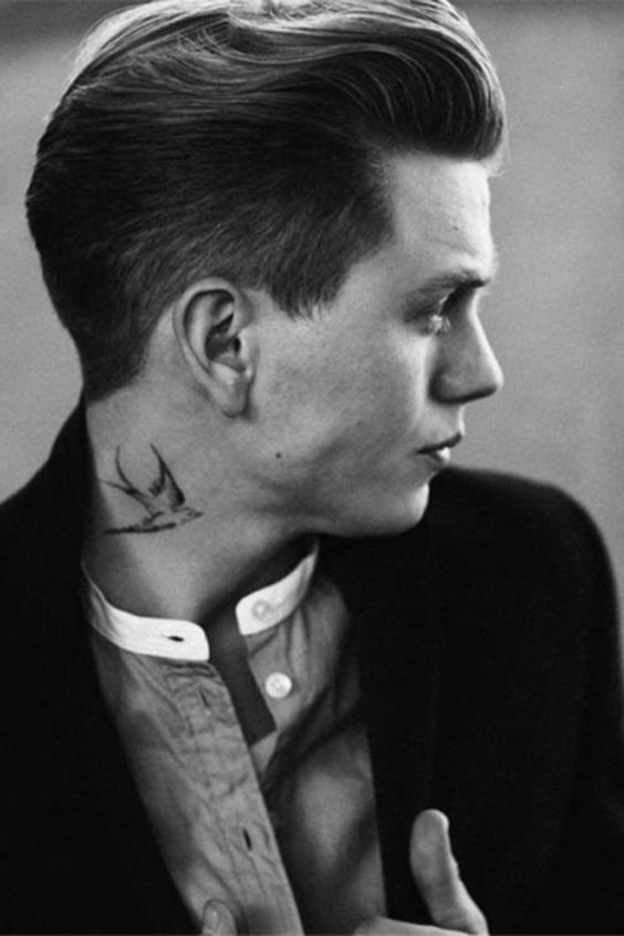 Les 50 plus beaux tatouages cou homme 12