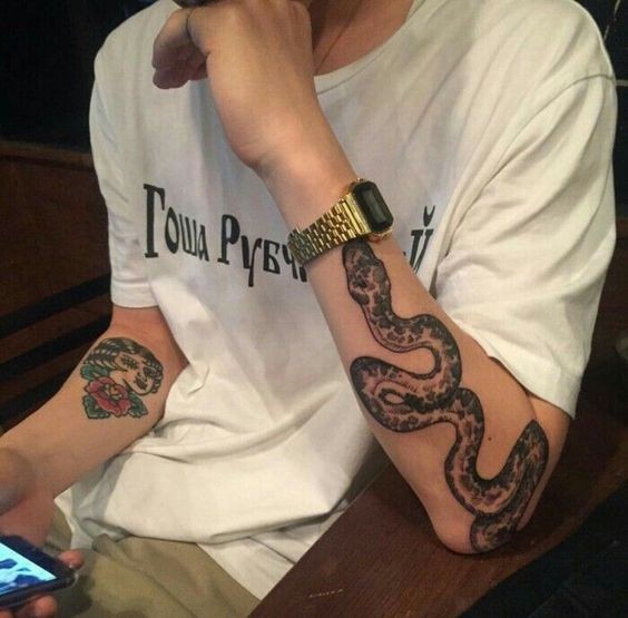 100 top idées de tatouages serpents 18