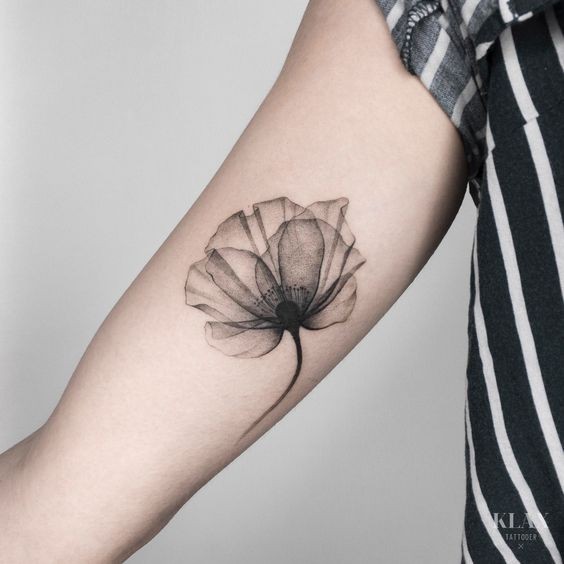 Les 50 plus beaux tatouages coquelicot 45 Les 50 plus beaux tatouages coquelicot 45