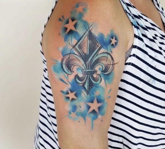 Les 50 plus beaux tatouages fleurs de lys 48