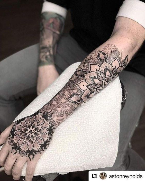 Les 50 plus beaux tatouages mandala 48
