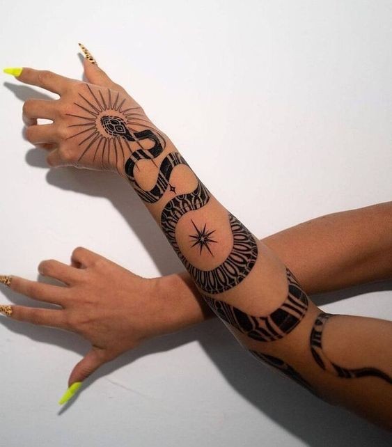 100 top idées de tatouages serpents 54