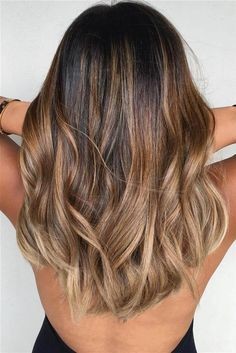 Les 60 plus belles coupes cheveux mi long femme 34 Les 60 plus belles coupes cheveux mi long femme 34