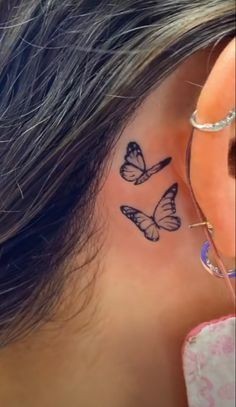 Les 50 plus beaux tatouages derrière l'oreille 23 Les 50 plus beaux tatouages derrière l'oreille 23