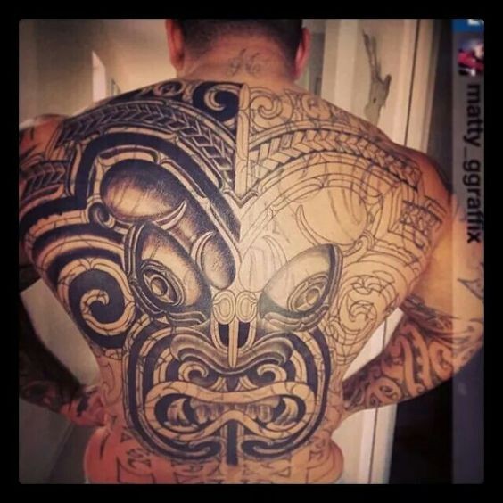 100 top idées de tatouages maori pour s'inspirer 32
