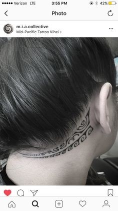 Les 50 plus beaux tatouages derrière l'oreille 34 Les 50 plus beaux tatouages derrière l'oreille 34