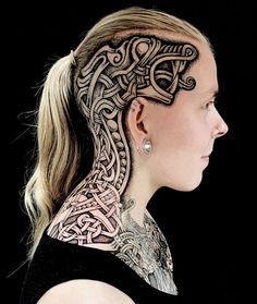 Les 100 plus beaux tatouages viking 35