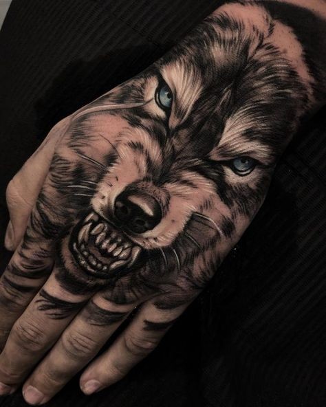 Les 50 plus beaux tatouages loup pour homme 4