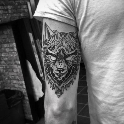 Les 50 plus beaux tatouages loup pour homme 41