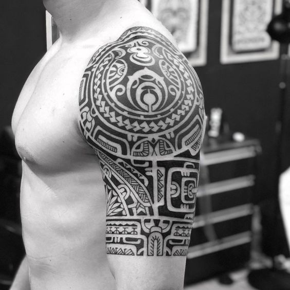 100 top idées de tatouages maori pour s'inspirer 44