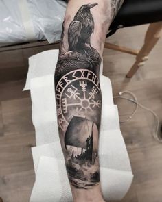 Les 100 plus beaux tatouages viking 50