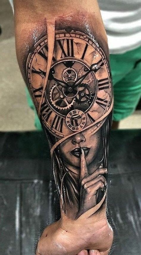 Les 50 plus beaux tatouages horloge 6