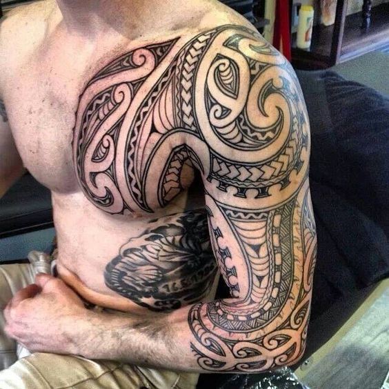 100 top idées de tatouages maori pour s'inspirer 6