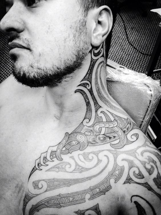 100 top idées de tatouages maori pour s'inspirer 67