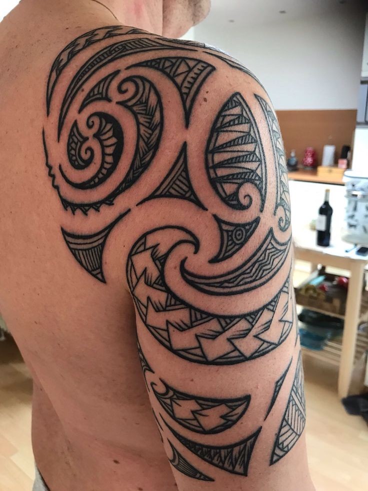 100 top idées de tatouages maori pour s'inspirer 71