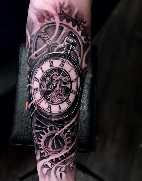 Les 50 plus beaux tatouages horloge 8