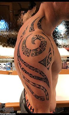100 top idées de tatouages pour homme 9 100 top idées de tatouages pour homme 9