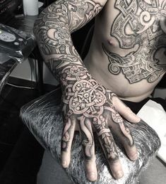 Les 100 plus beaux tatouages viking 90