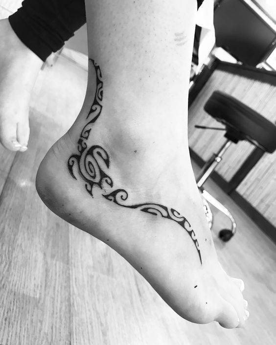 100 top idées de tatouages maori pour s'inspirer 97