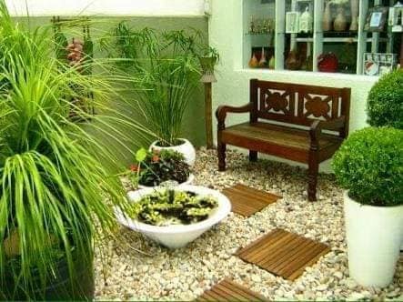 27 idées de beaux jardins décorés avec des pierres 21