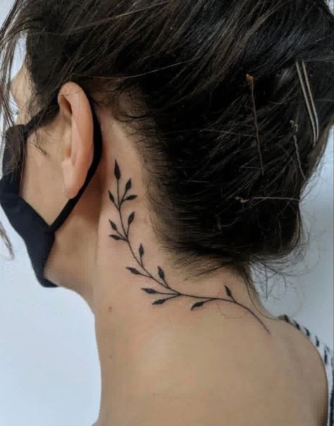 54 top idées de tatouages cou pour s'inspirer 30