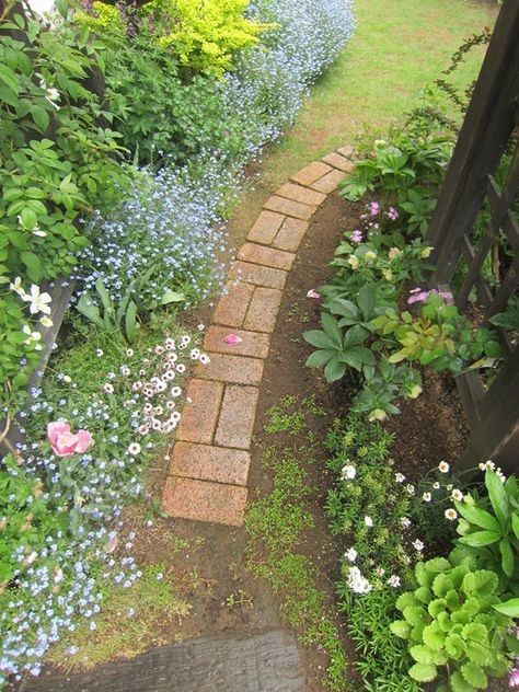 94 idées pour embellir une allée de jardin 50 94 idées pour embellir une allée de jardin 50
