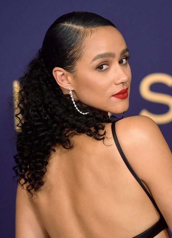 41 coupes de cheveux femme pour visage rond 27