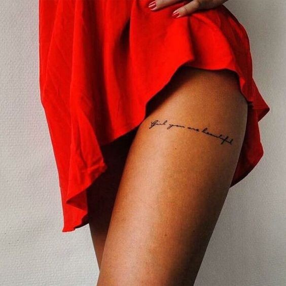 100 top idées de tatouages cuisse pour femme 10