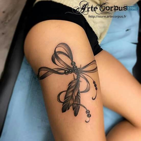 100 top idées de tatouages cuisse pour femme 30