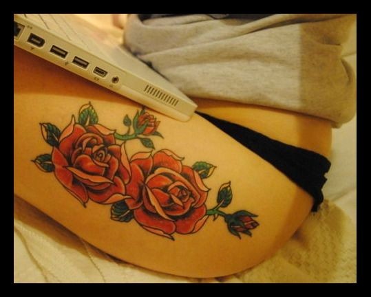 100 top idées de tatouages cuisse pour femme 36