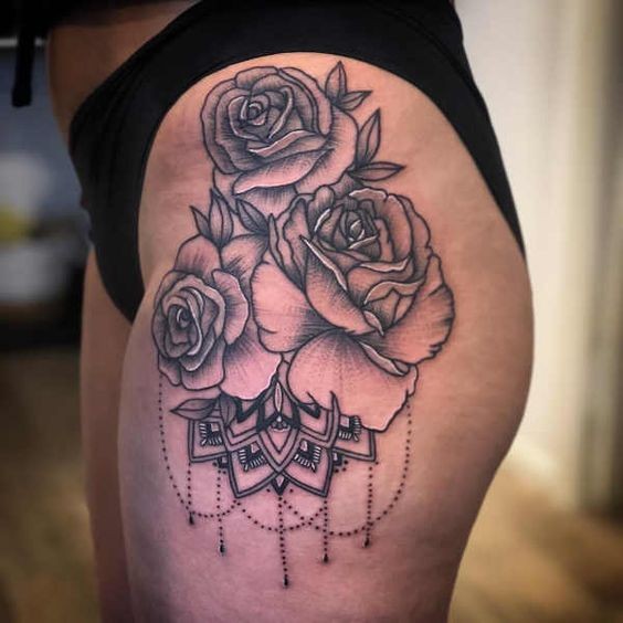 100 top idées de tatouages cuisse pour femme 40