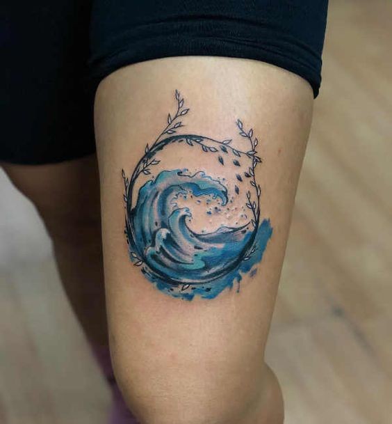 100 top idées de tatouages cuisse pour femme 44