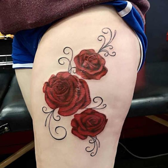 100 top idées de tatouages cuisse pour femme 58