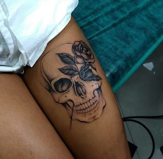 100 top idées de tatouages cuisse pour femme 59