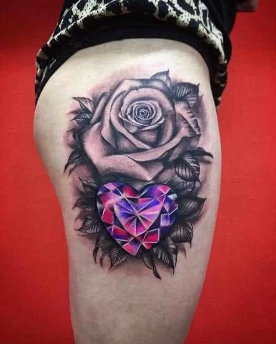 100 top idées de tatouages cuisse pour femme 69