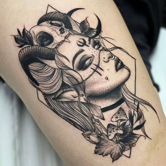 100 top idées de tatouages cuisse pour femme 72