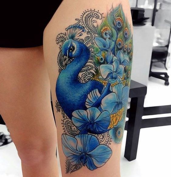 100 top idées de tatouages cuisse pour femme 94