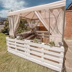 52 top idées pour meubler son jardin avec des palettes 9 52 top idées pour meubler son jardin avec des palettes 9